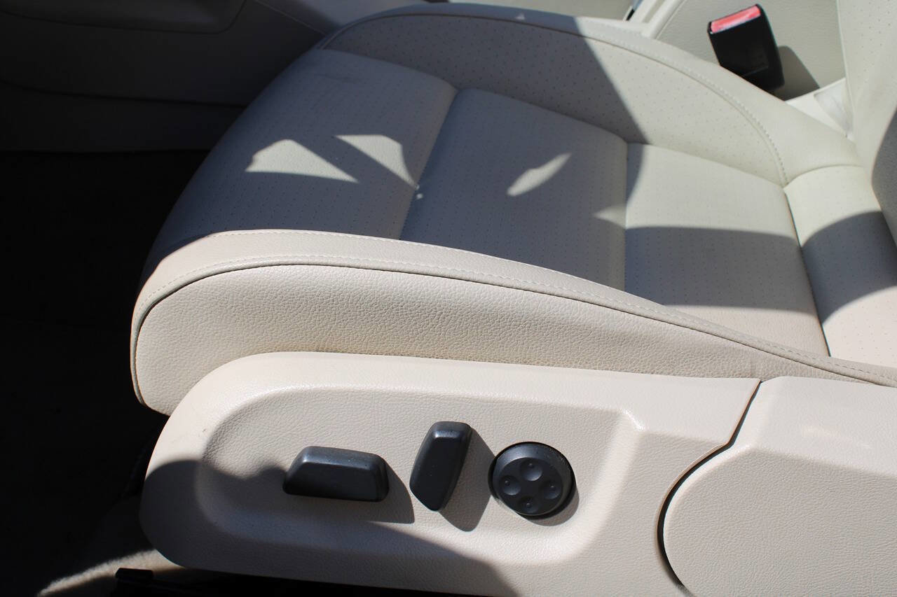 Used 2009 Volkswagen Eos Komfort FWD image 35