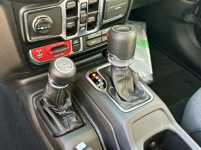 New 2026 Jeep Gladiator Sport AWD/4WD image 15