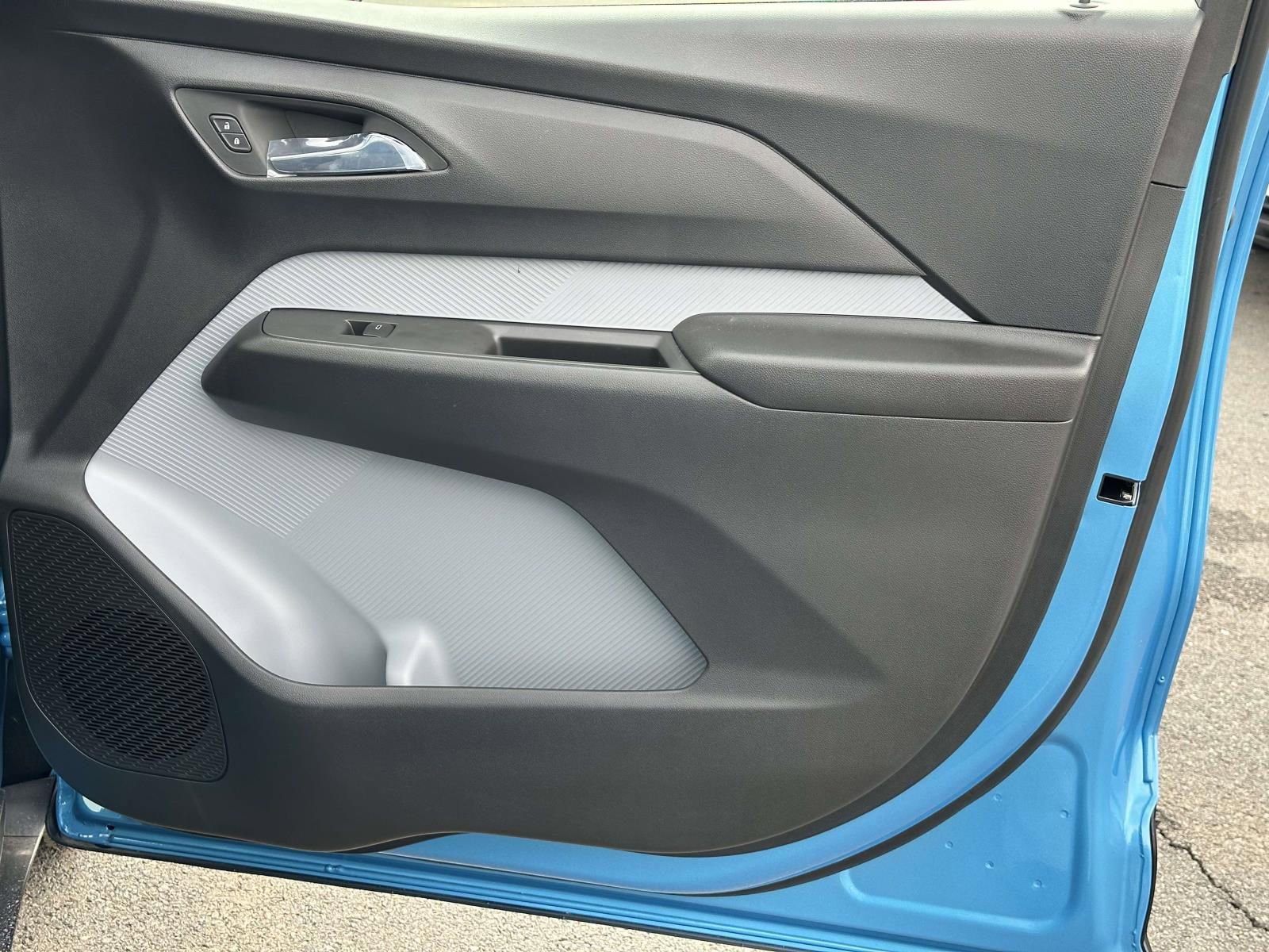 New 2027 Chevrolet Bolt RS w/ Technology Package image 25