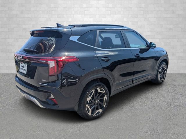 Used 2025 Kia Seltos SX w/ SX Sunroof Package image 3
