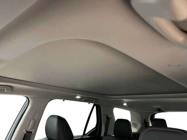 New 2025 Honda Pilot Touring image 18