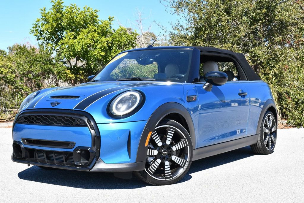 Used 2022 MINI Cooper S video 2