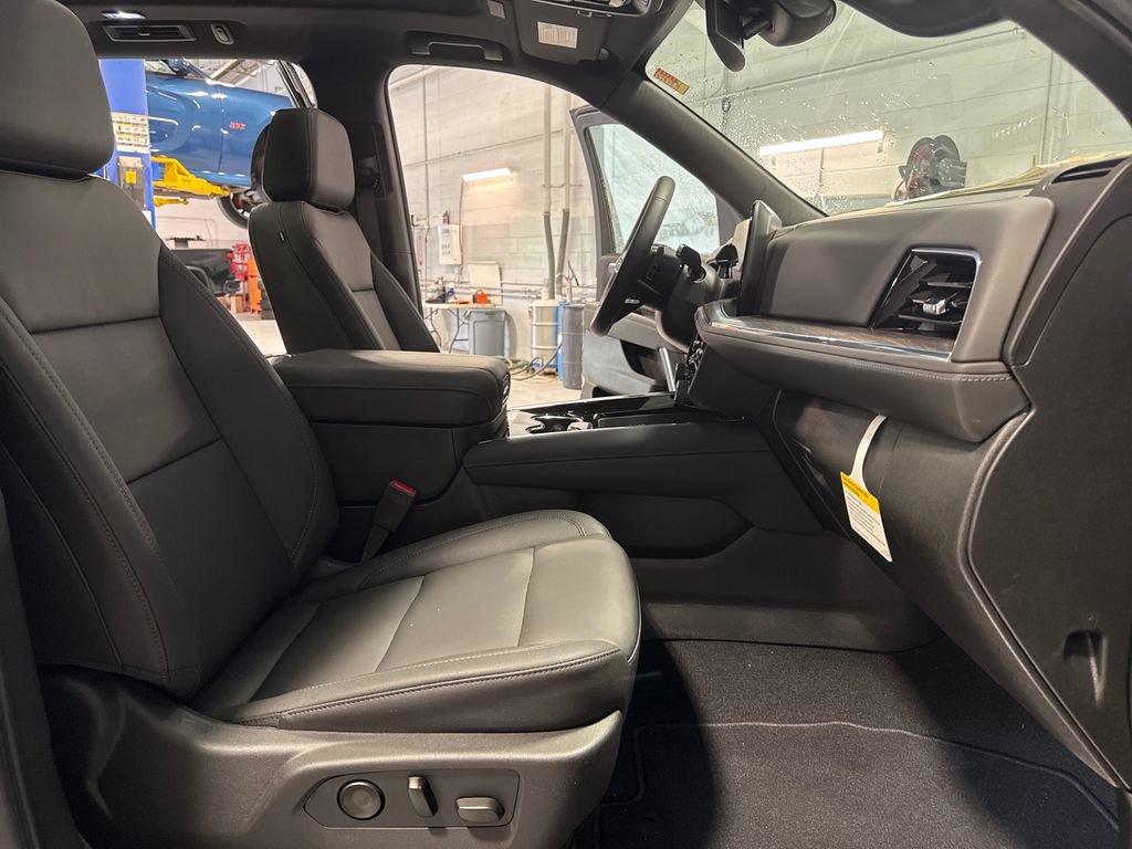 New 2026 Chevrolet Tahoe Z71 w/ Z71 Off-Road Package AWD/4WD image 35