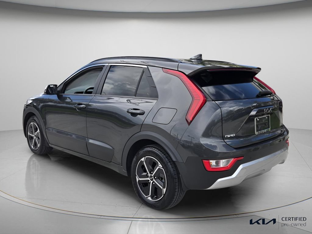 Certified 2024 Kia Niro EX FWD image 8