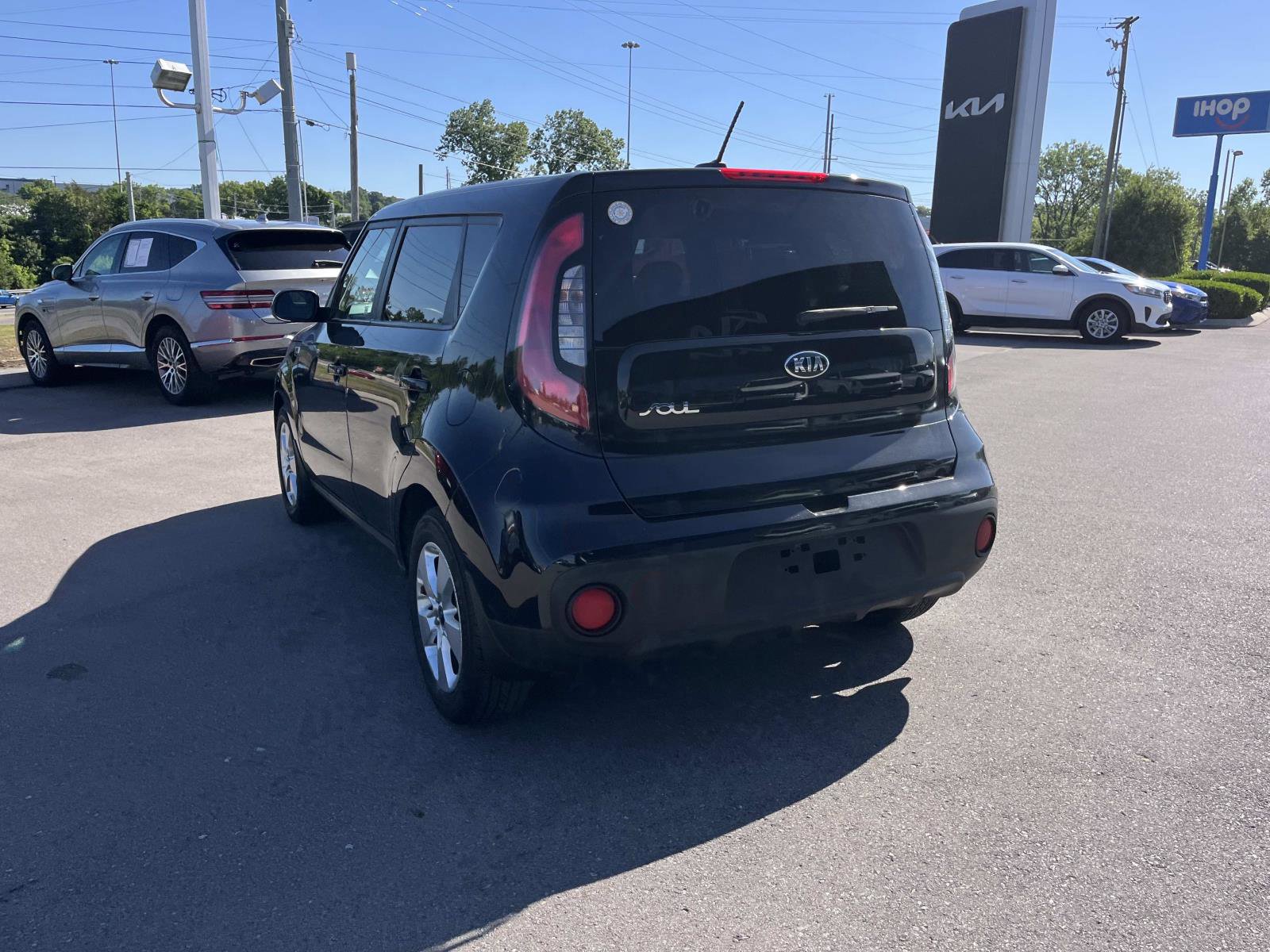 Used 2017 Kia Soul FWD image 5