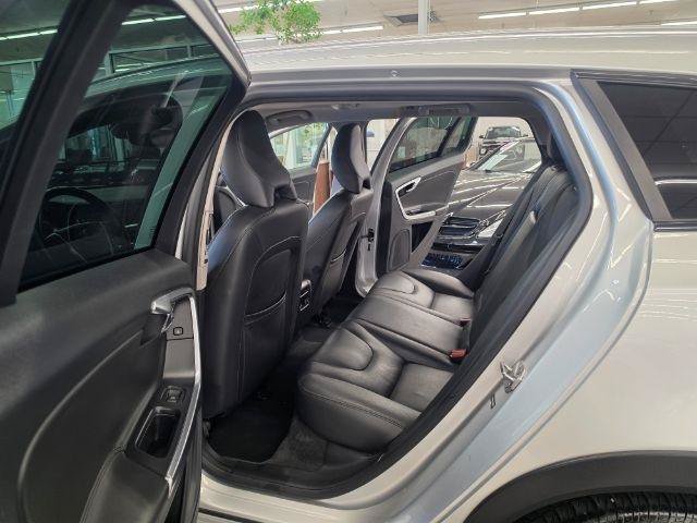 Used 2017 Volvo V60 T5 Cross Country w/ Climate Package AWD/4WD image 37