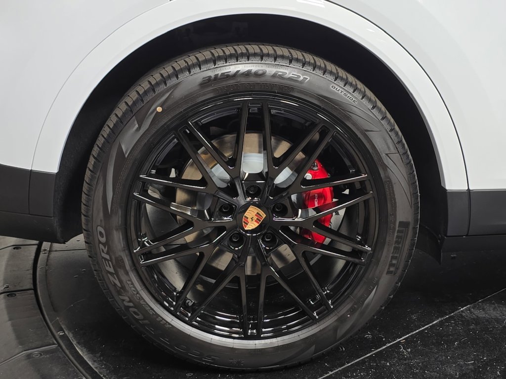Certified 2026 Porsche Cayenne S AWD/4WD image 29