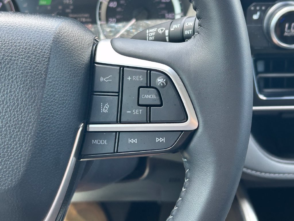 Certified 2026 Toyota Highlander XLE AWD/4WD image 41