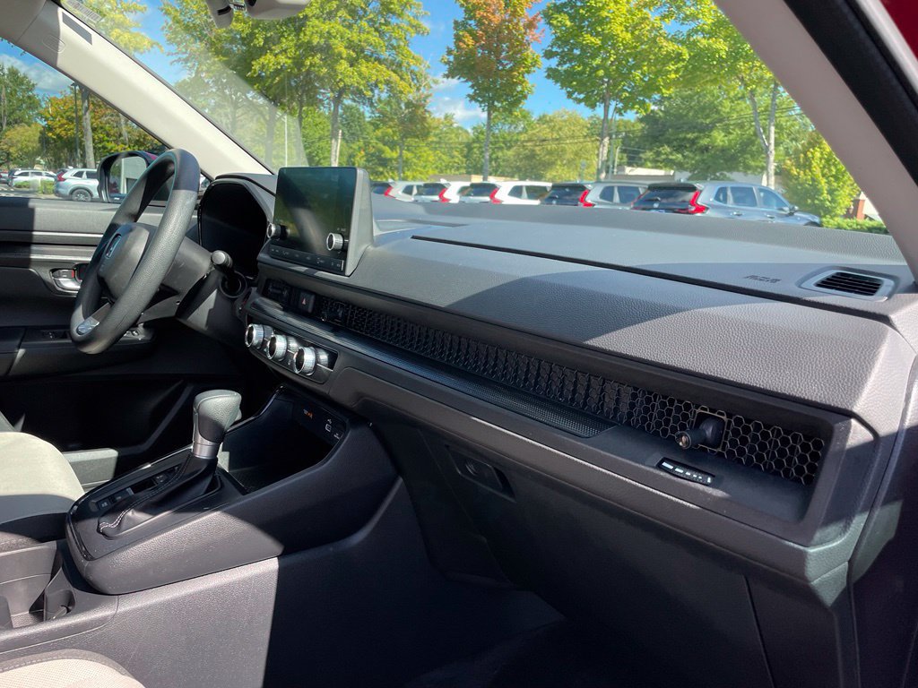 Used 2024 Honda CR-V LX image 33