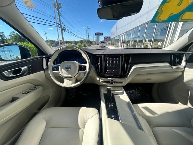 Certified 2024 Volvo XC60 T8 Core w/ Climate Package AWD/4WD image 17