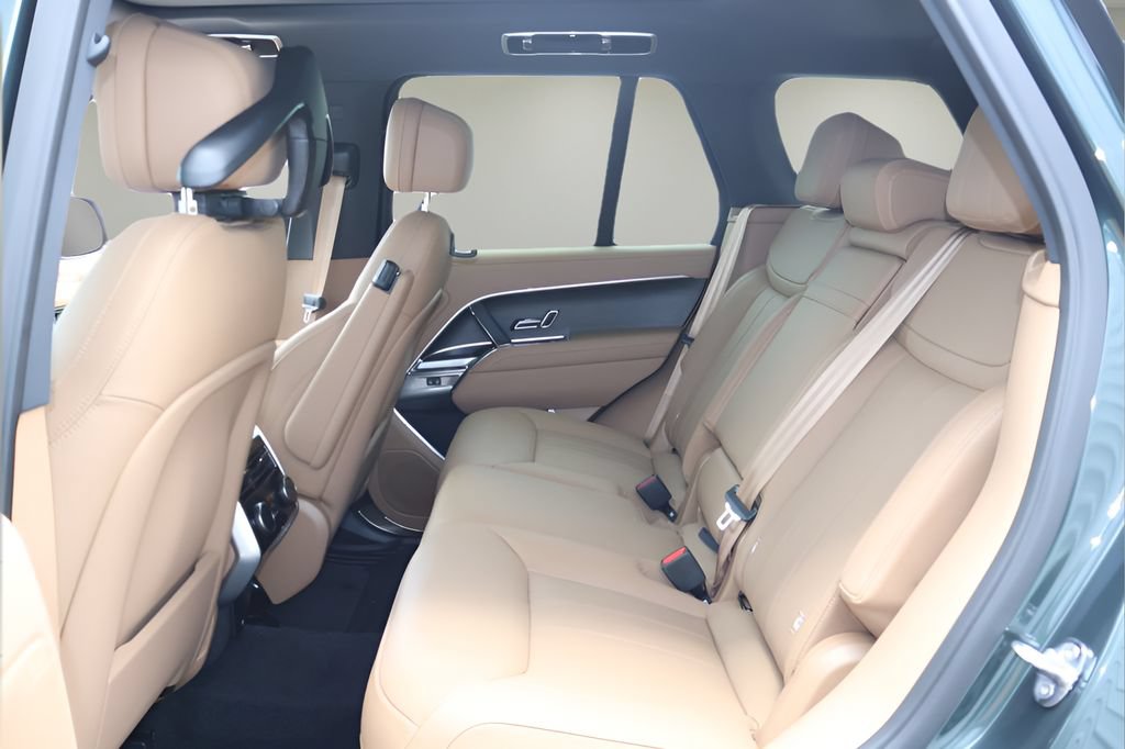 New 2026 Land Rover Range Rover SE AWD/4WD image 12