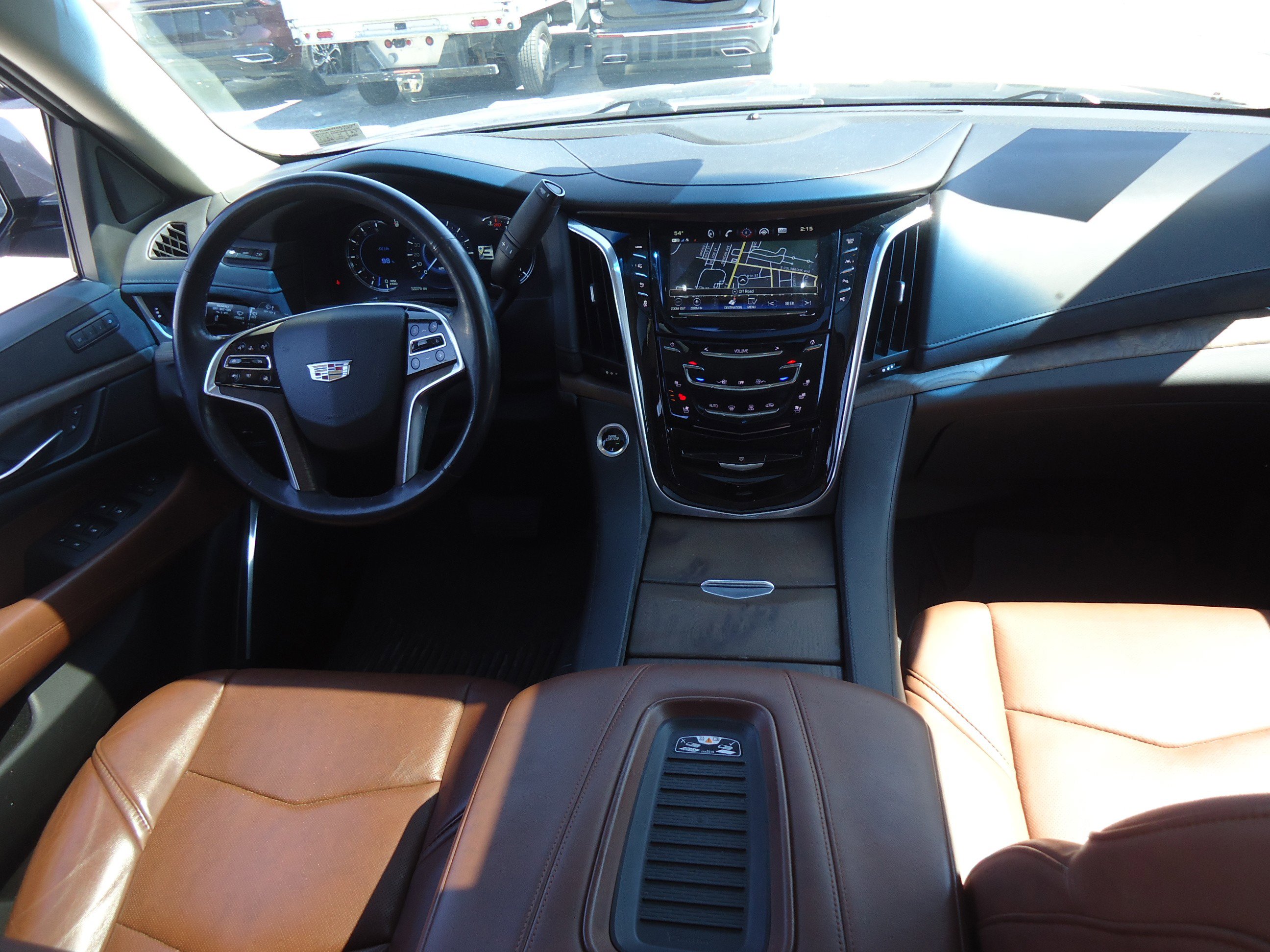 Used 2019 Cadillac Escalade Premium Luxury image 10