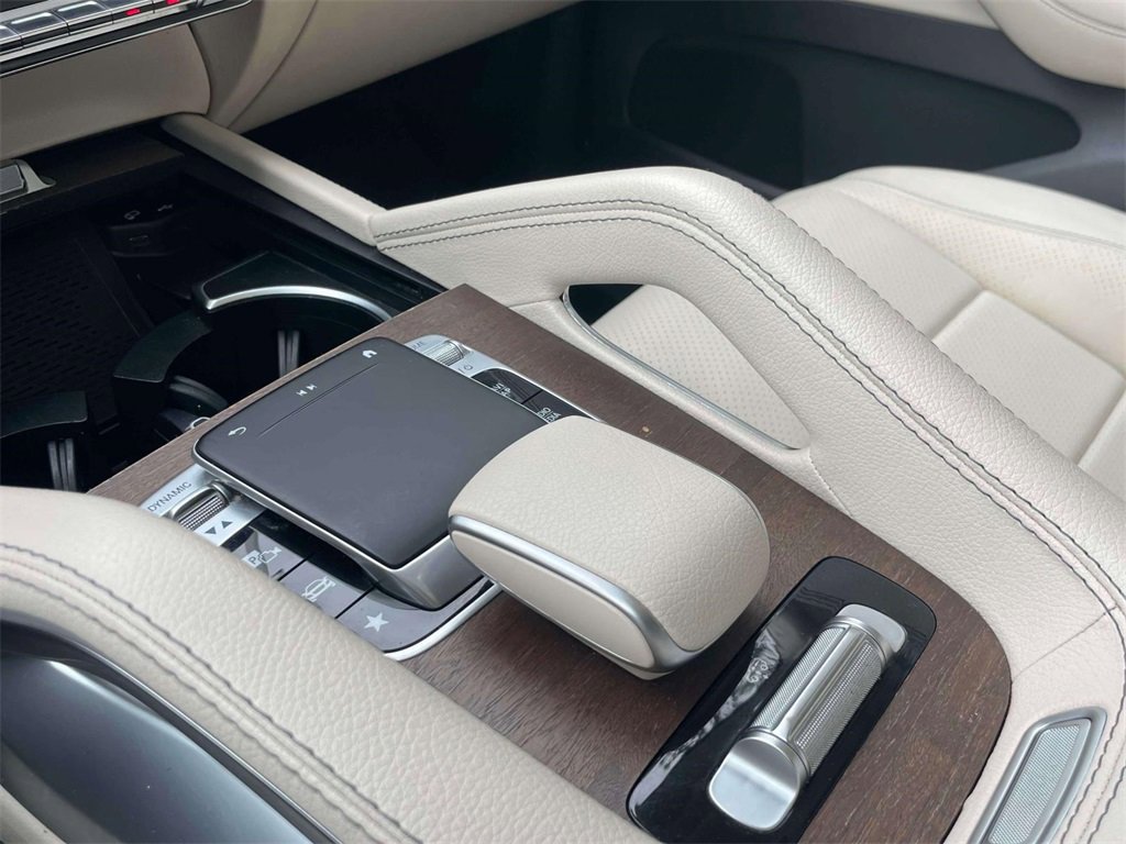 Used 2020 Mercedes-Benz GLS 450 4MATIC image 29