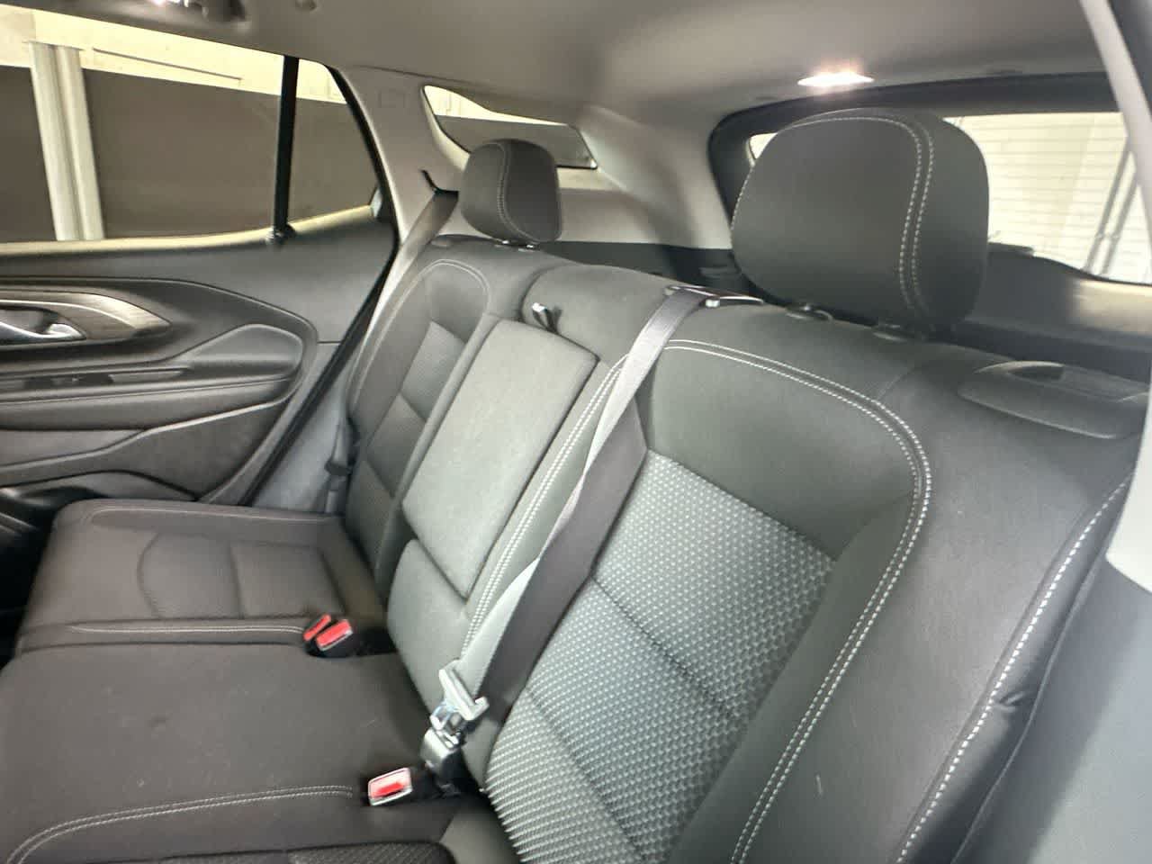 Used 2023 GMC Terrain SLE w/ Driver Convenience Package FWD image 22