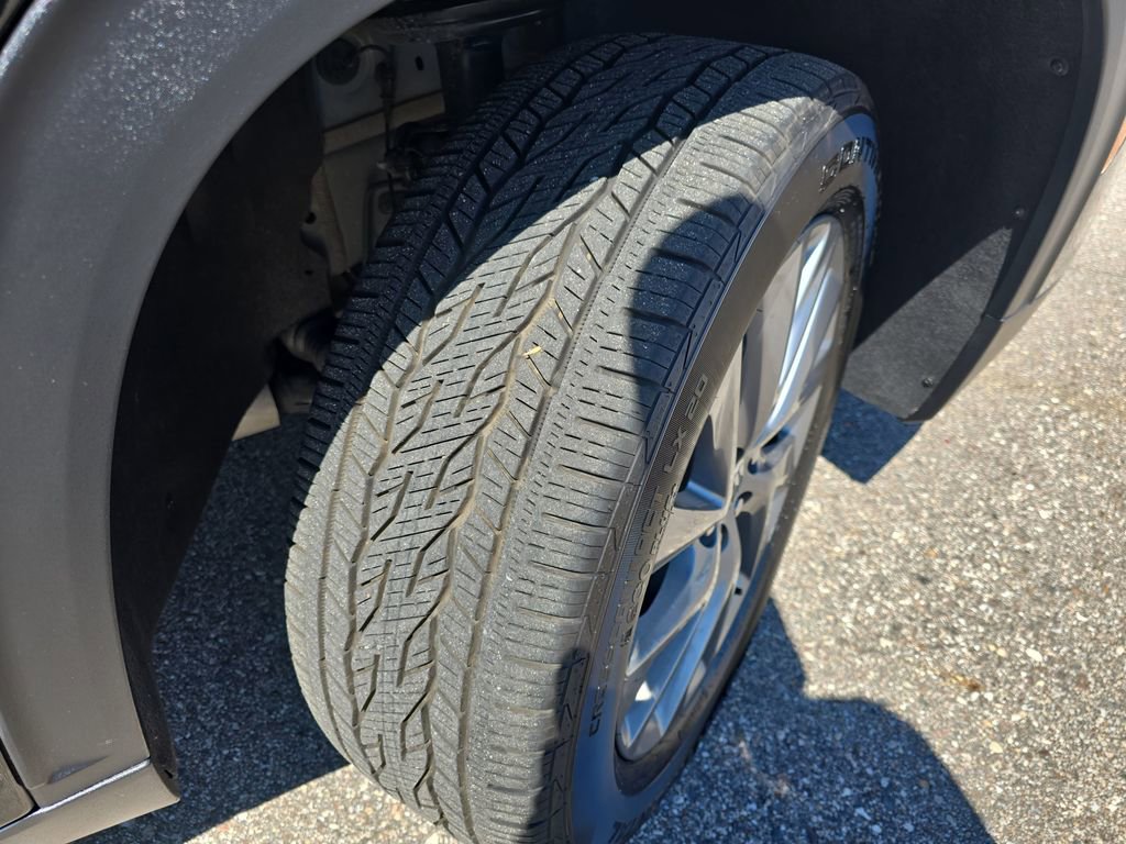 Certified 2025 Buick Enclave Preferred w/ Trailering Package, 5000 lbs. AWD/4WD image 33