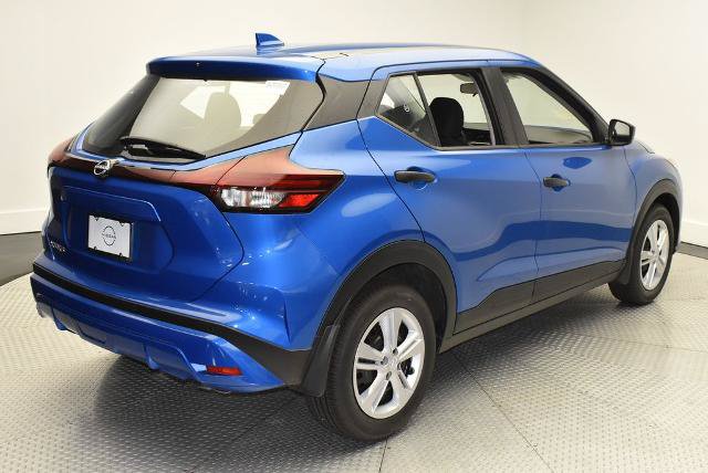 Certified 2025 Nissan Kicks Play S FWD image 5
