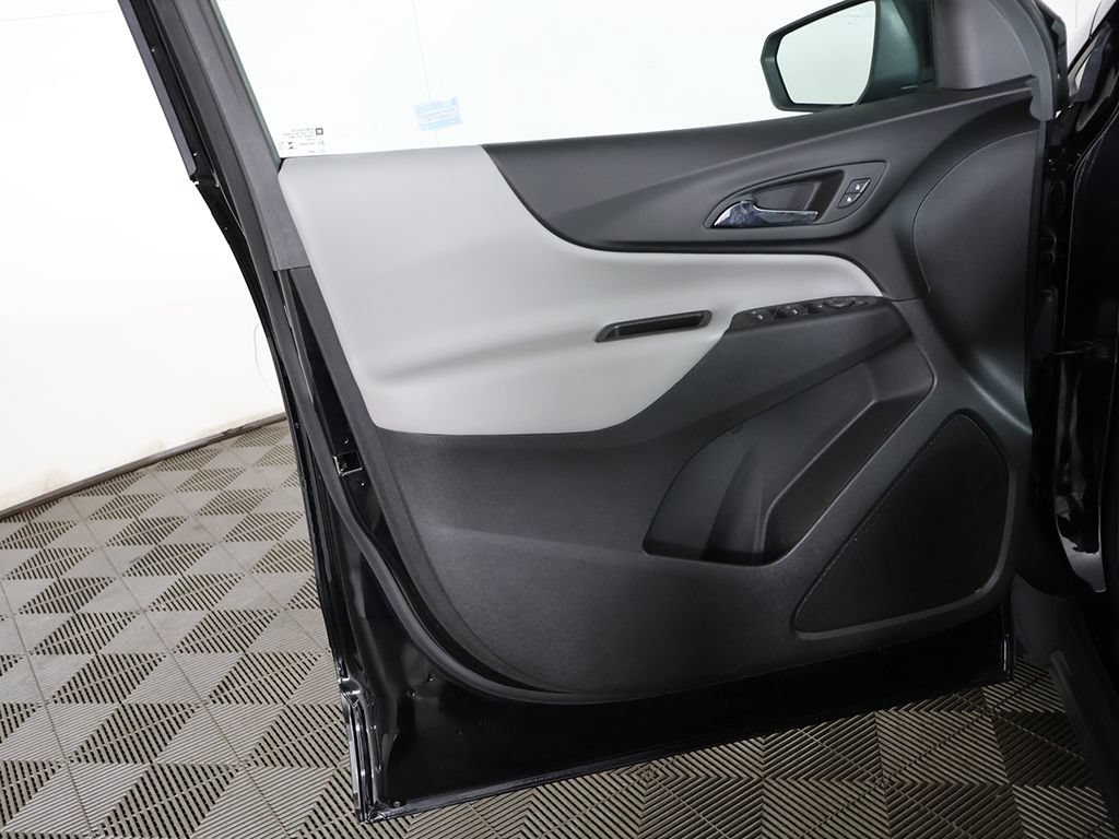 Used 2024 Chevrolet Equinox LS w/ LS Convenience Package FWD image 18
