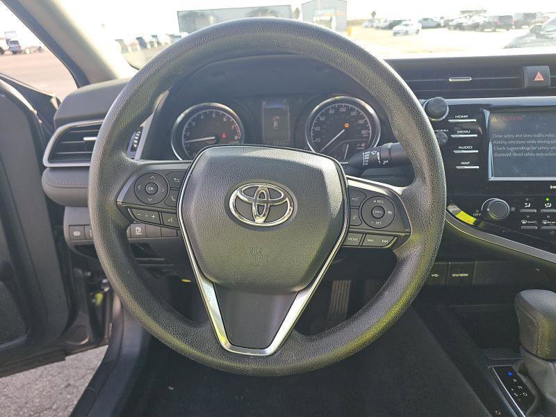 Used 2020 Toyota Camry LE image 9
