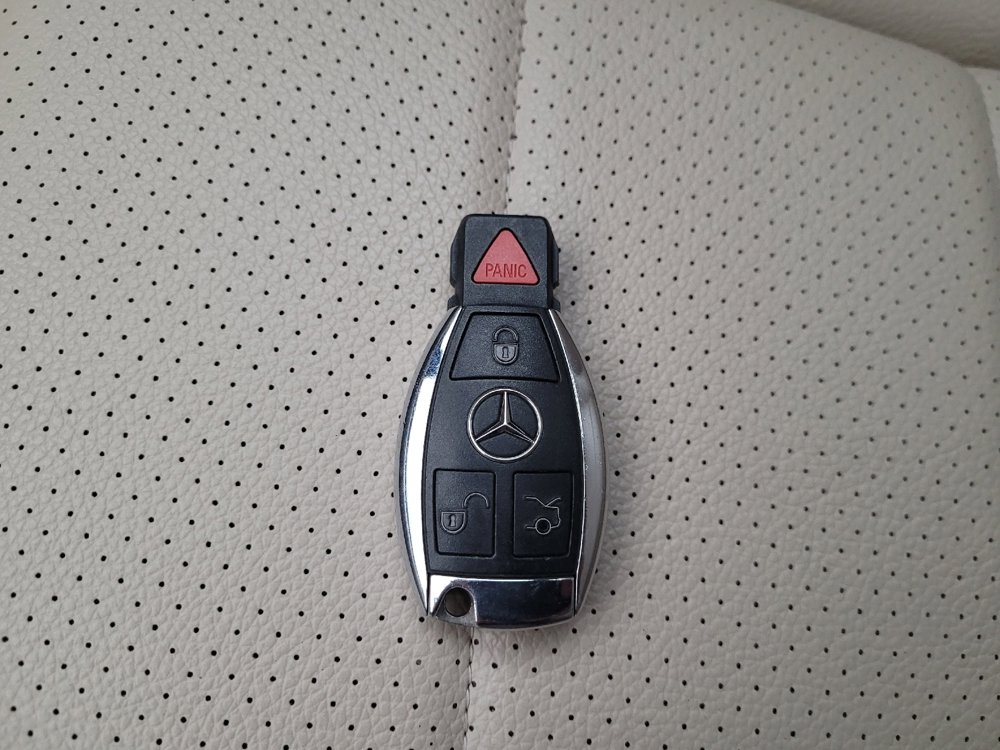 Used 2018 Mercedes-Benz C 300 4MATIC Sedan w/ Premium Package image 32