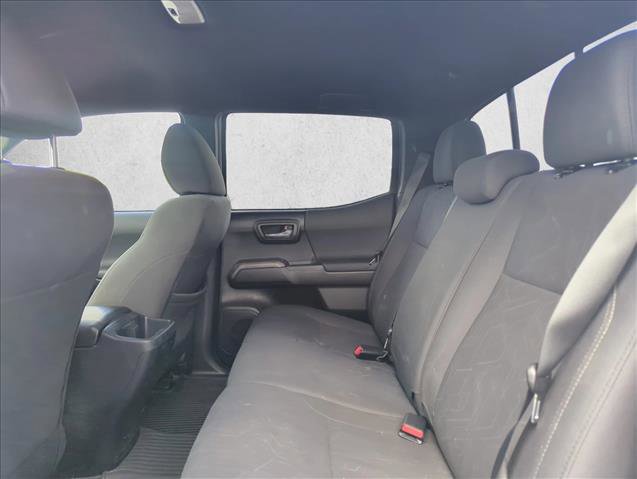 Used 2017 Toyota Tacoma TRD Sport w/ Tow Package (A/T) image 13