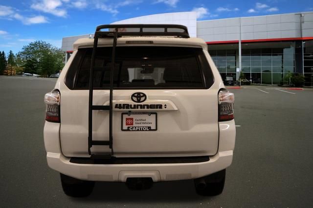 Certified 2024 Toyota 4Runner SR5 Premium image 4