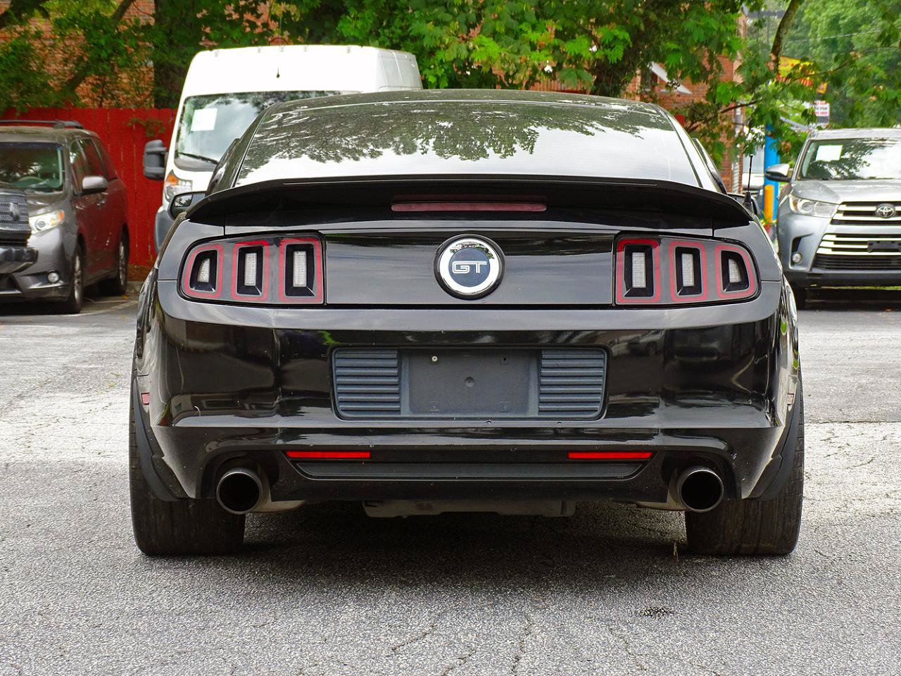 Used 2013 Ford Mustang GT Premium w/ Electronics Pkg RWD image 14