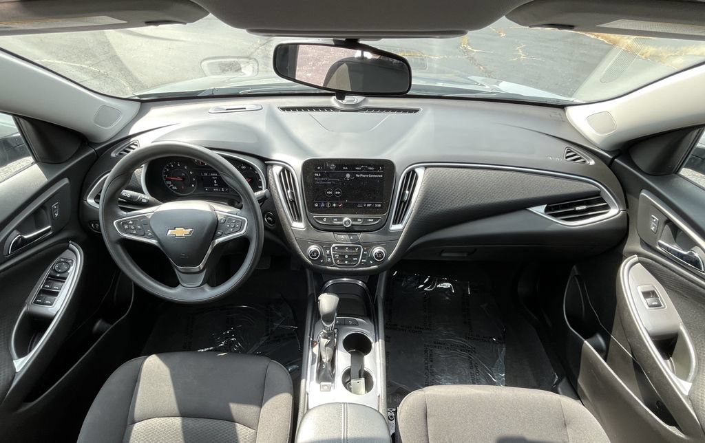Used 2025 Chevrolet Malibu LT FWD image 10