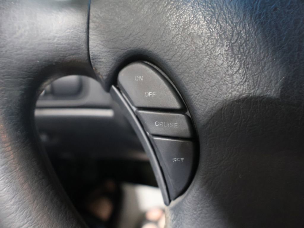 Used 2004 Dodge Intrepid SE image 28