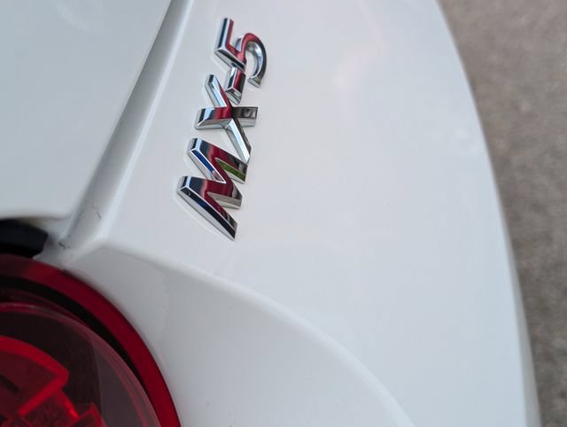 Used 2021 MAZDA MX-5 Miata Club RWD image 27