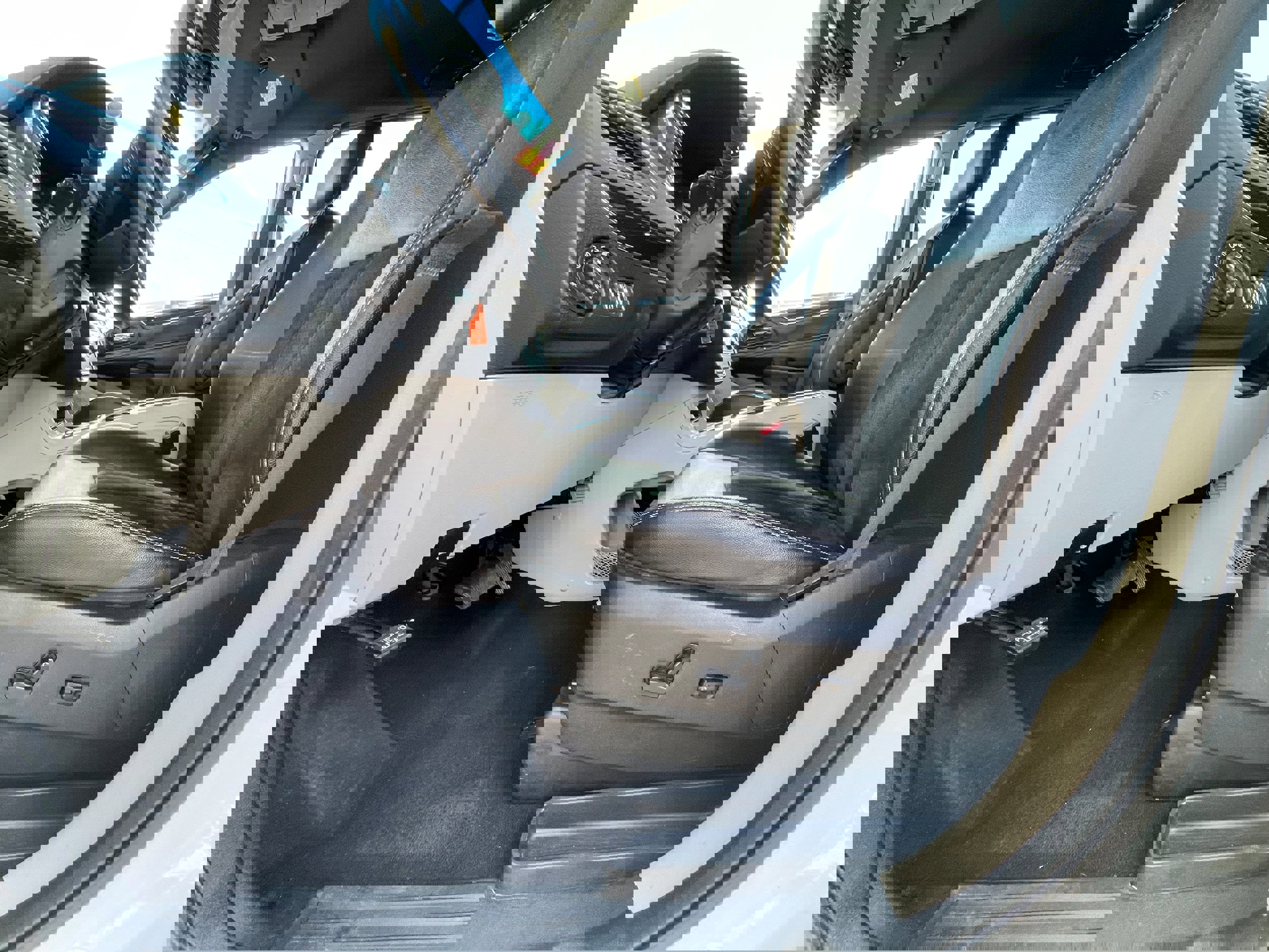 Used 2017 Dodge Grand Caravan SXT w/ Driver Convenience Group image 11