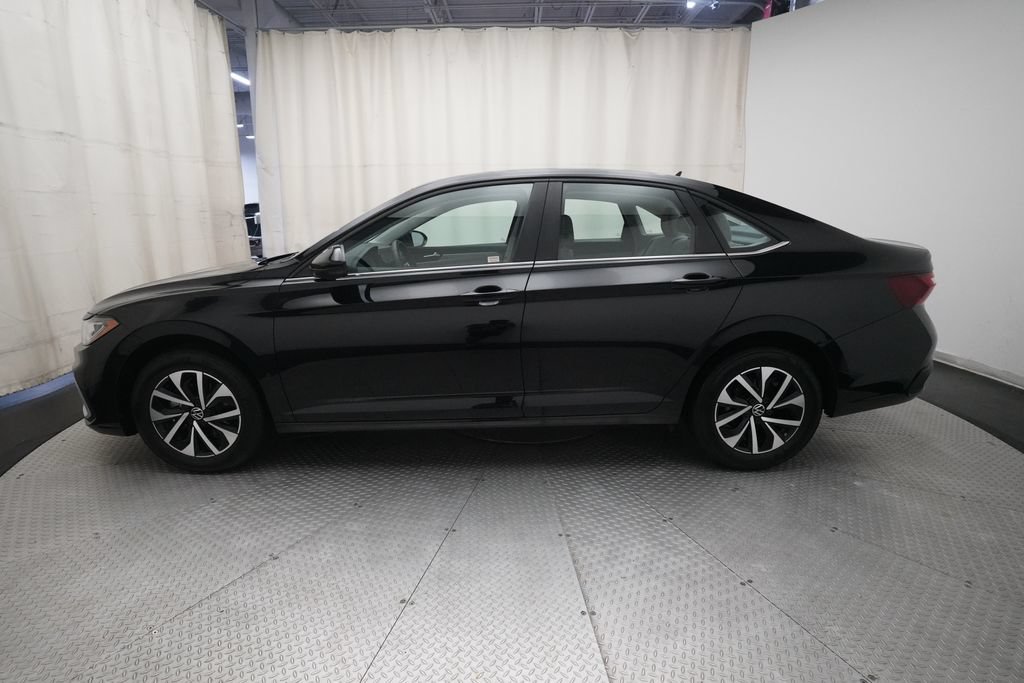 Used 2025 Volkswagen Jetta S FWD image 22