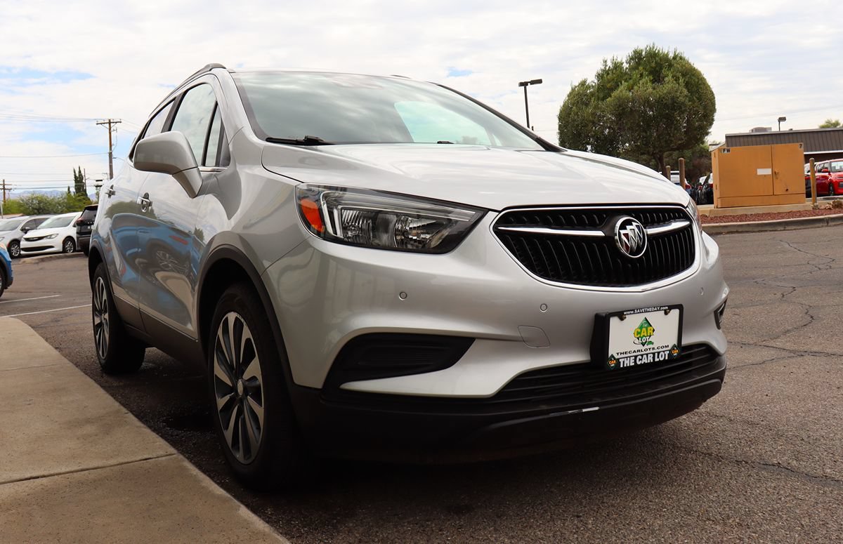 Used 2021 Buick Encore Preferred w/ Safety Package II FWD image 18