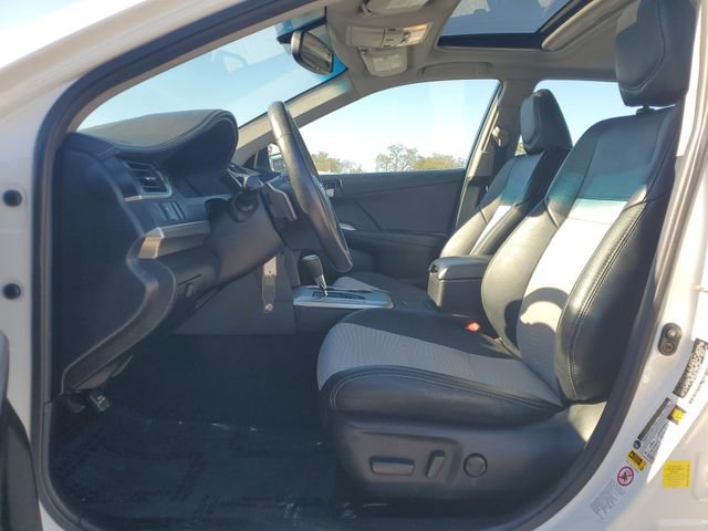 Used 2014 Toyota Camry SE w/ Moonroof Package image 15