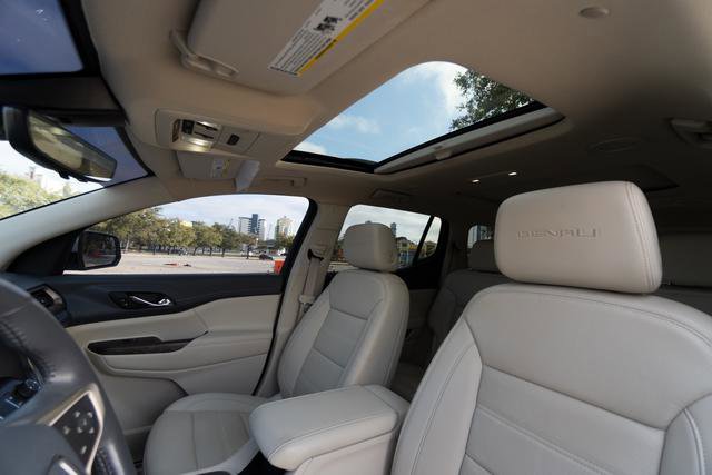 Used 2022 GMC Acadia Denali w/ Denali Ultimate Package image 24