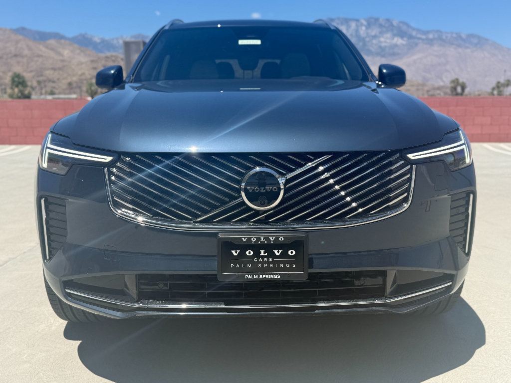 New 2026 Volvo XC90 B6 Plus w/ Protection Package Premier AWD/4WD image 9