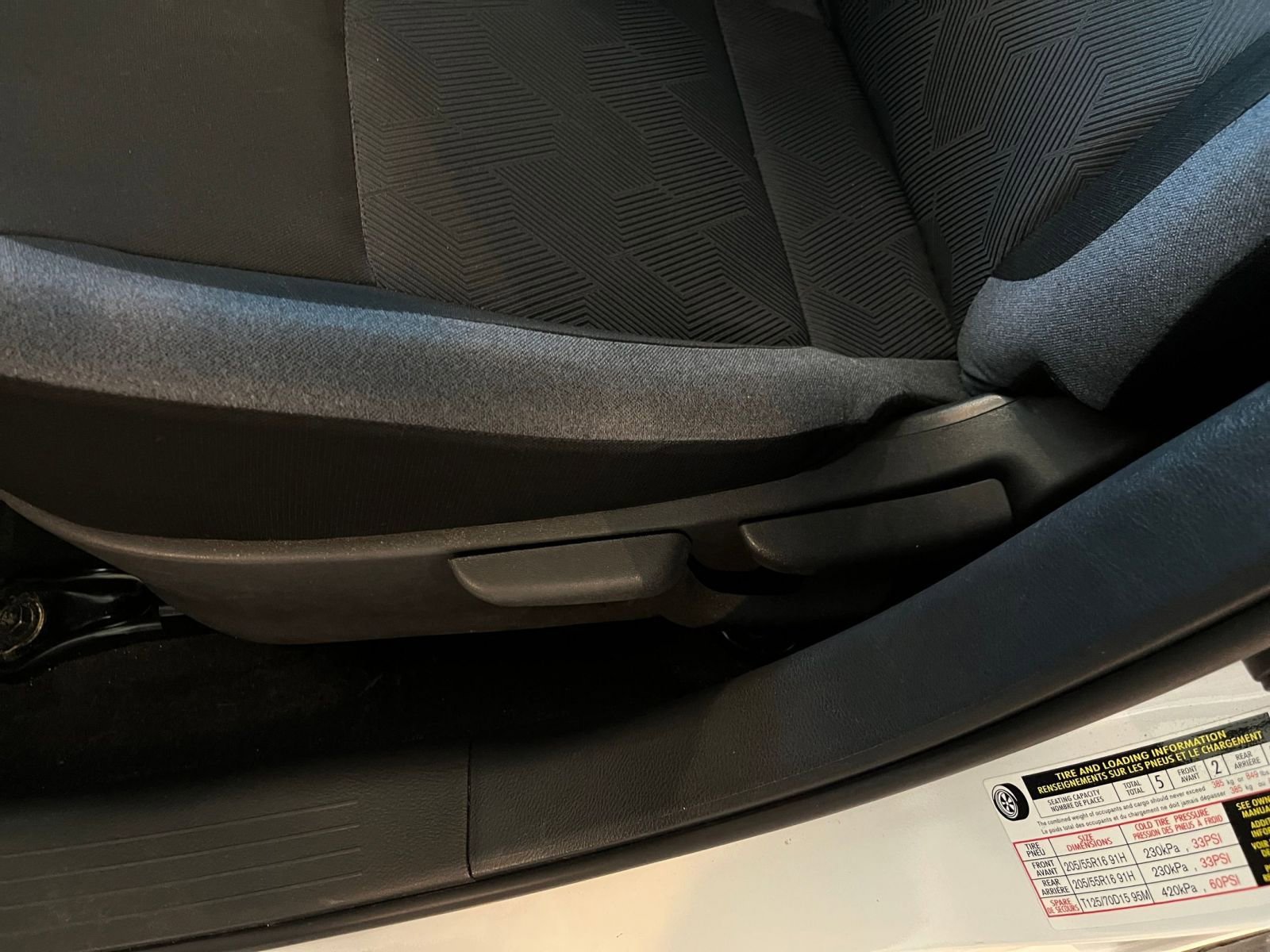 Used 2025 Nissan Versa SV image 22