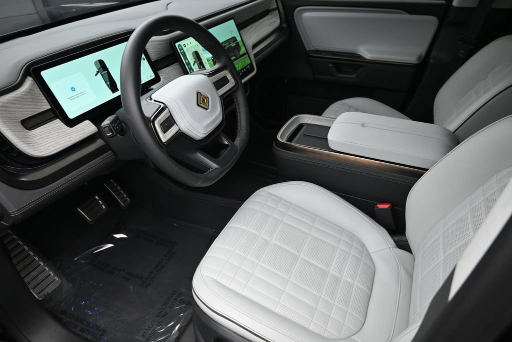 Used 2025 Rivian R1S Premium Dual AWD/4WD image 11