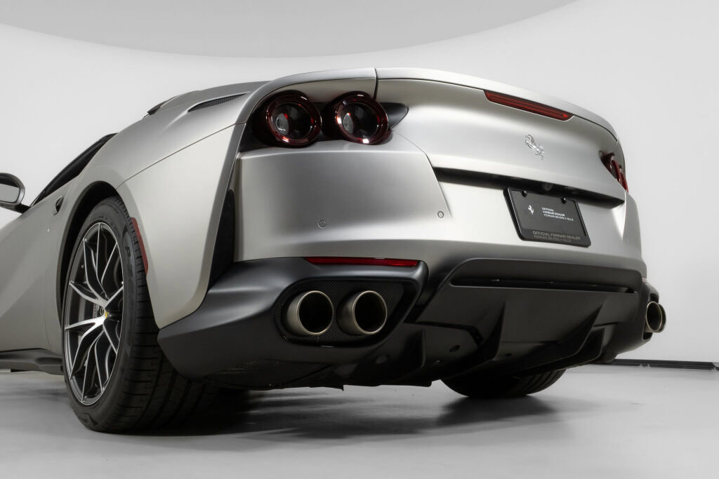 Used 2022 Ferrari 812 GTS image 19