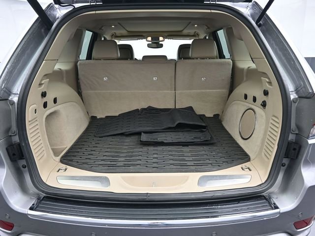 Used 2018 Jeep Grand Cherokee Overland image 28