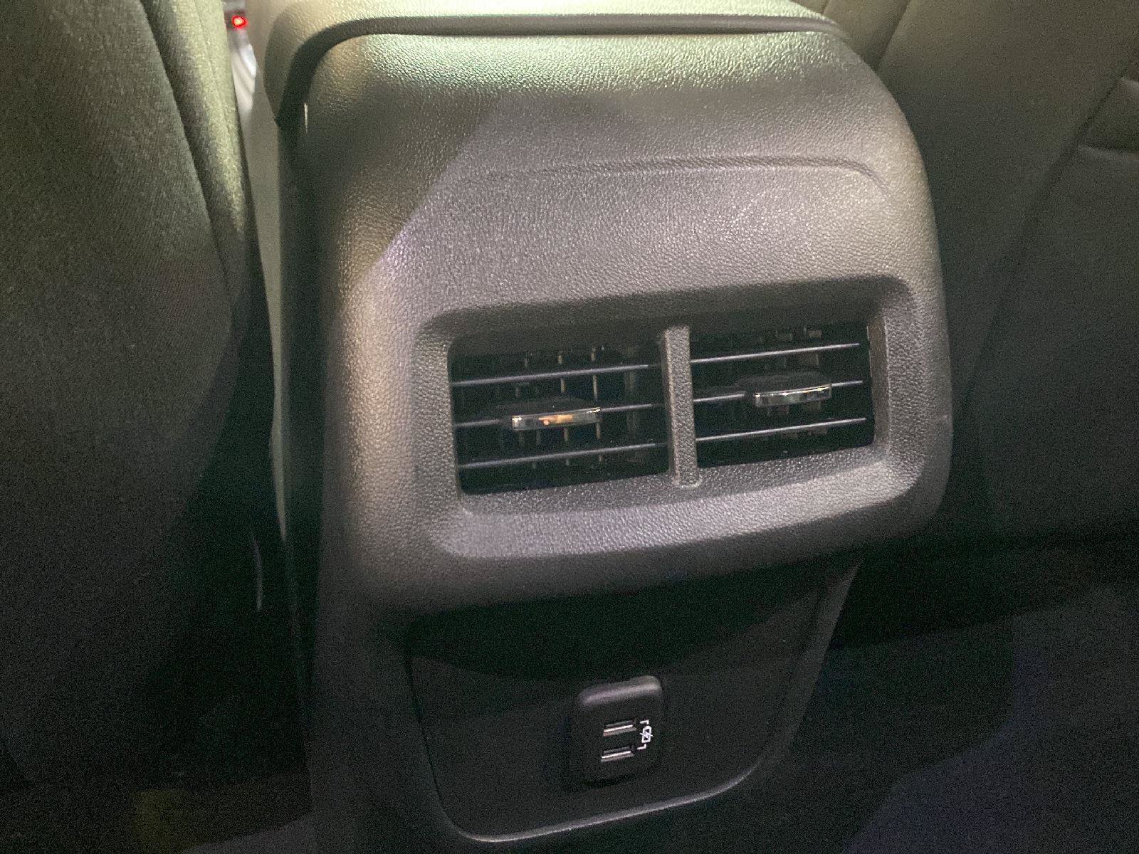 Used 2020 Chevrolet Equinox LT w/ Driver Convenience Package FWD image 31
