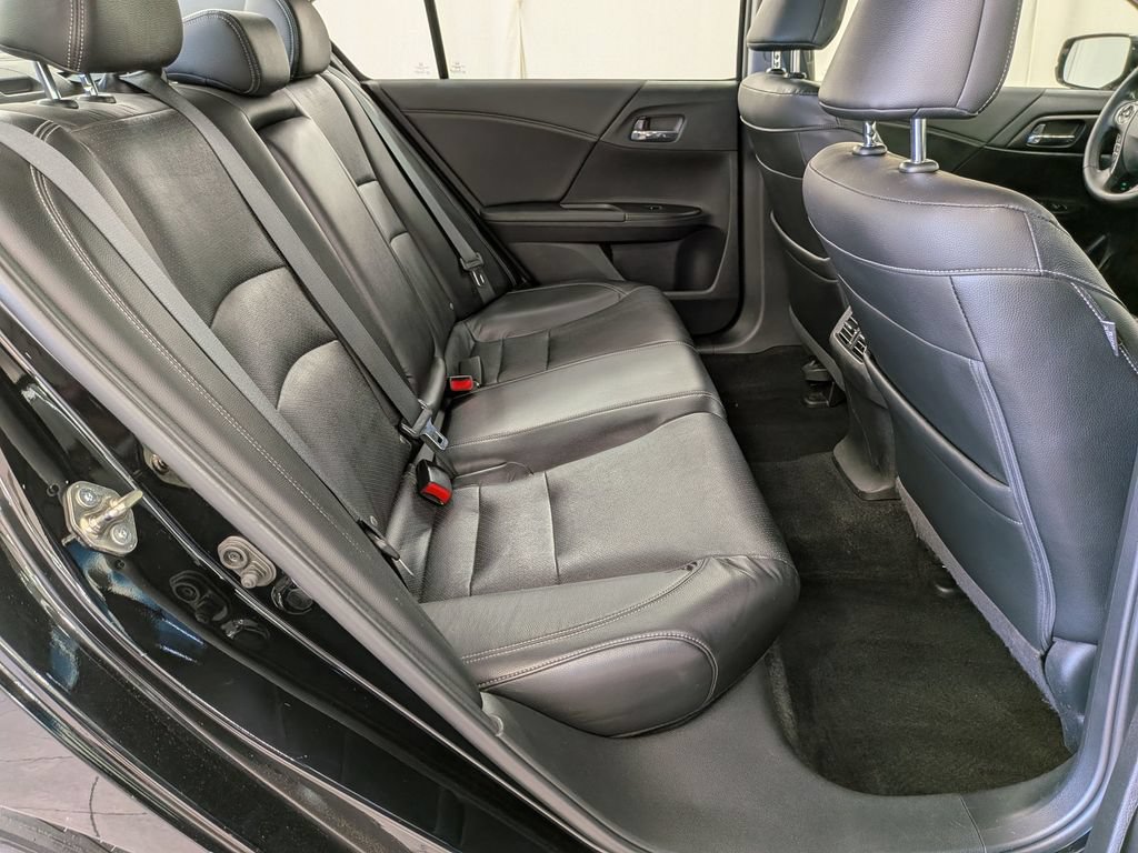 Used 2015 Honda Accord EX-L image 32