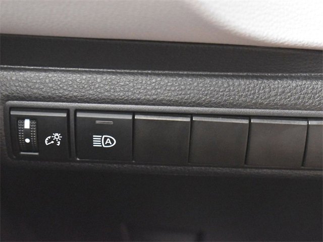 Used 2025 Toyota Corolla SE image 23
