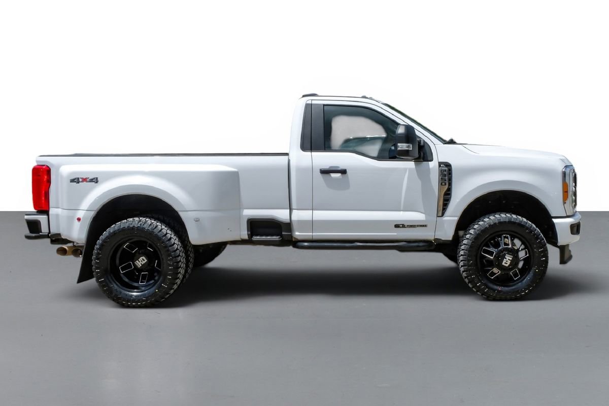 Used 2023 Ford F350 XL AWD/4WD image 6