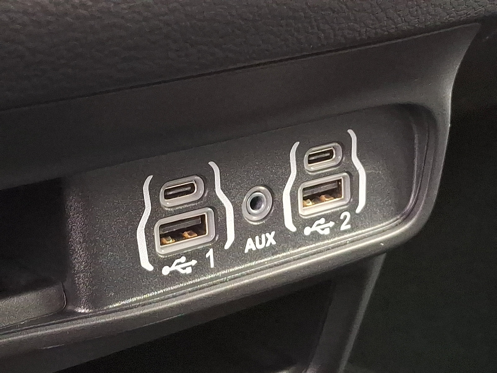 Certified 2025 Chrysler Pacifica Select image 26