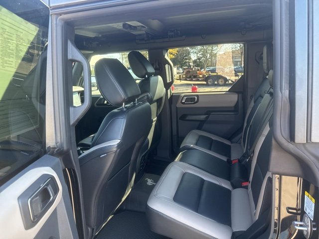 Used 2024 Ford Bronco Wildtrak image 10