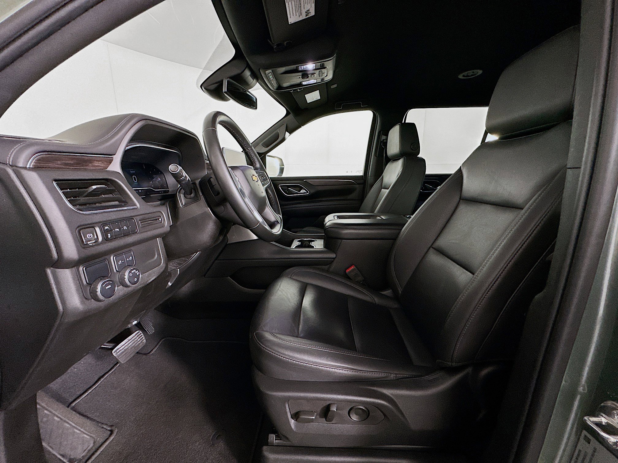 Used 2024 Chevrolet Tahoe LT image 13