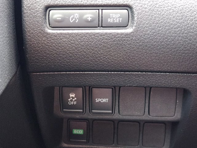 Used 2016 Nissan Rogue SV FWD image 20