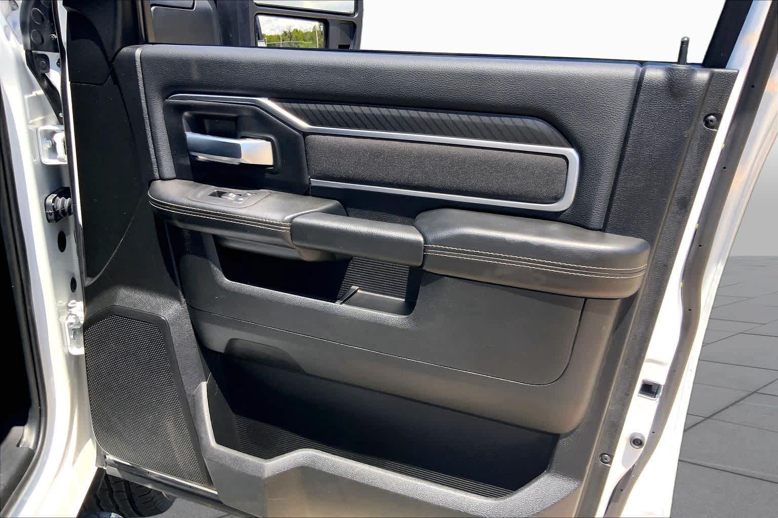 Used 2025 RAM 2500 Big Horn AWD/4WD image 23