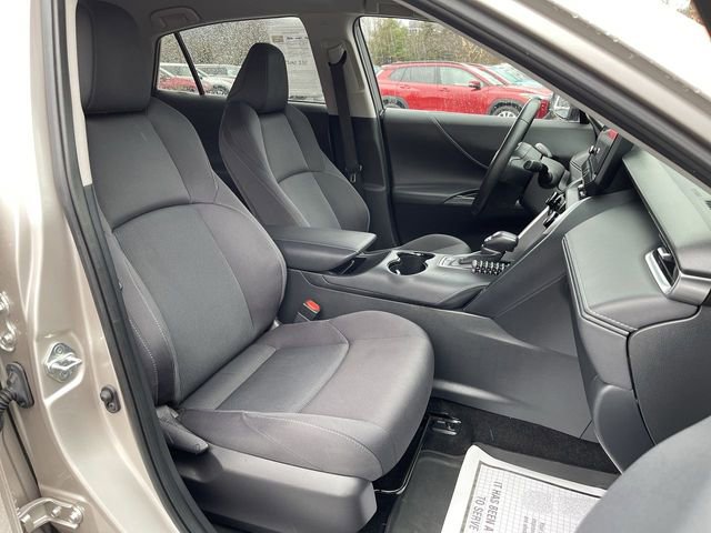 Certified 2023 Toyota Venza LE image 12