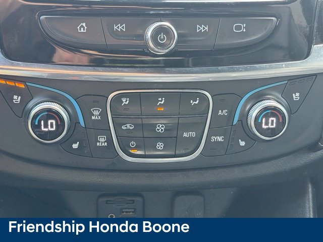 Used 2023 Chevrolet Traverse Premier FWD image 27